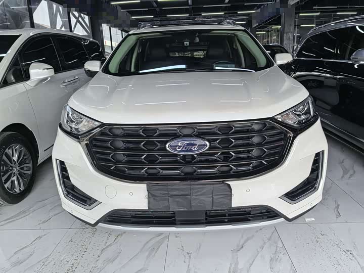 Фото 2 - Ford Edge