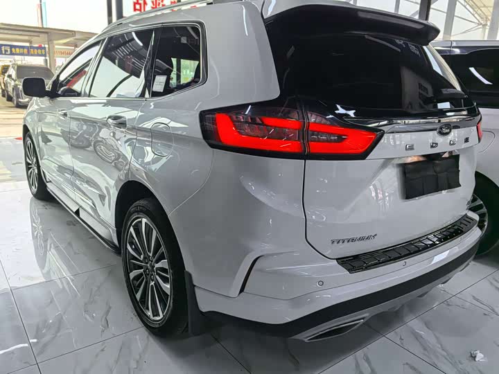 Фото 4 - Ford Edge