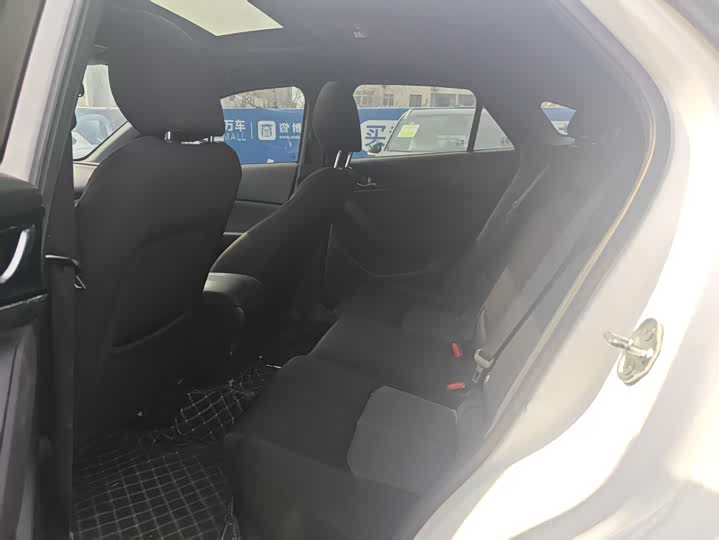 Mazda CX-4 2021 2021款 2.0L 自动两驱蓝天活力版