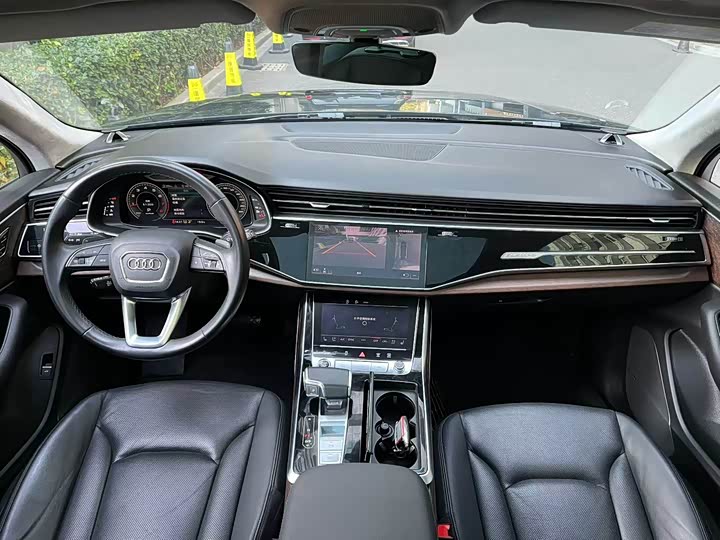 Фото 5 - Audi Q7