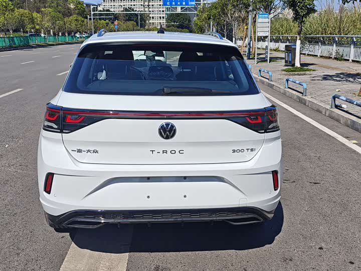 Фото 8 - Volkswagen T-Roc