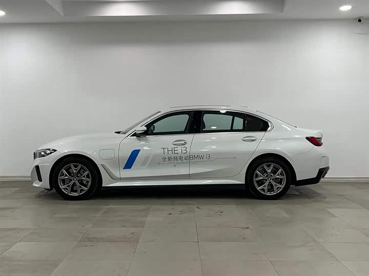 Фото 3 - BMW i3