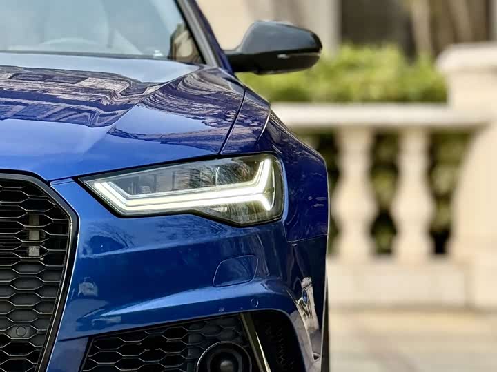 Фото 3 - Audi RS 6