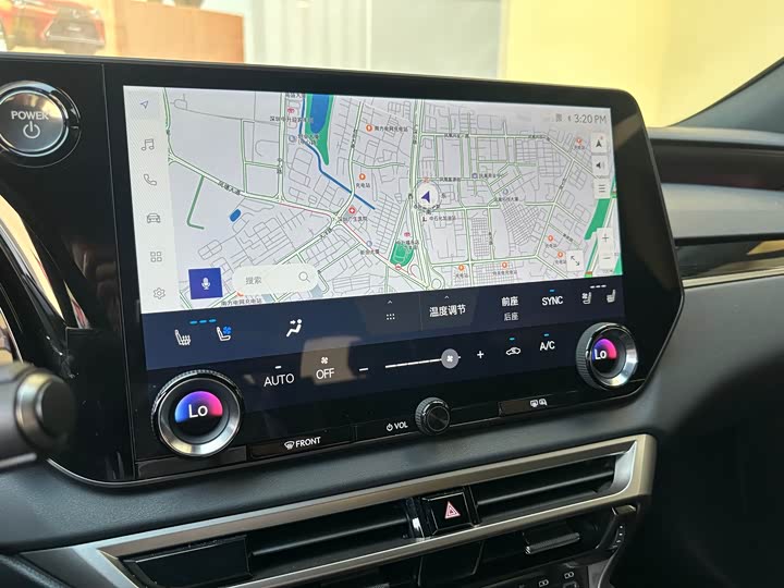 Фото 9 - Lexus RX