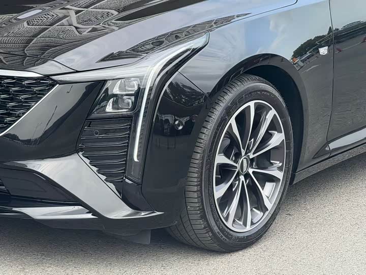 Фото 3 - Cadillac CT5