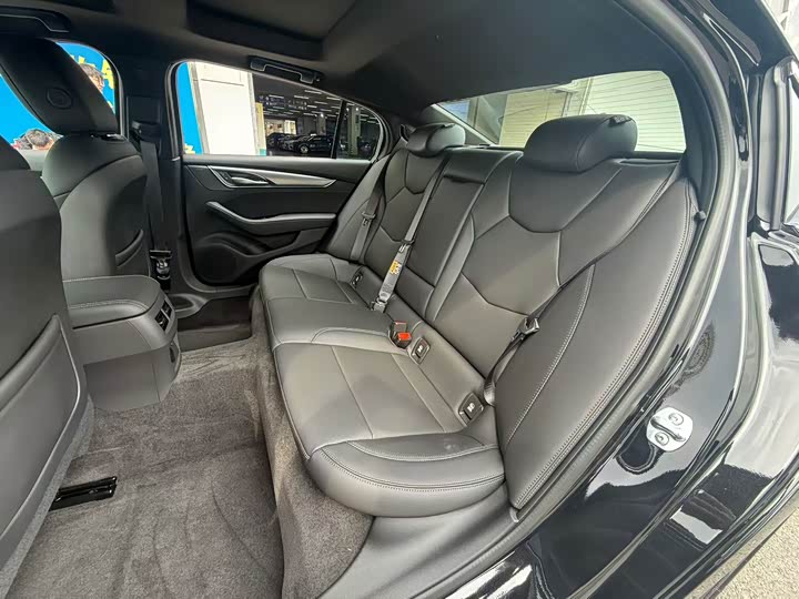 Фото 6 - Cadillac CT5