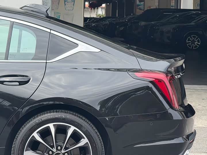 Фото 8 - Cadillac CT5