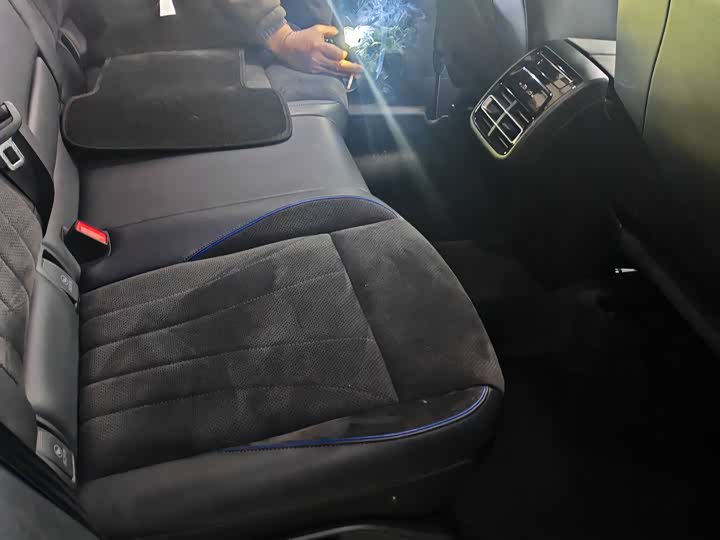 Фото 6 - Volkswagen Tiguan L Pro