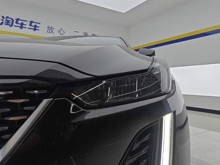 Photo 5 - Cadillac CT5