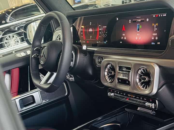 Фото 8 - Mercedes-Benz G-Class