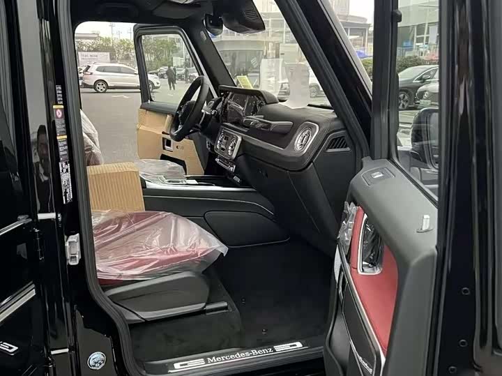 Фото 9 - Mercedes-Benz G-Class