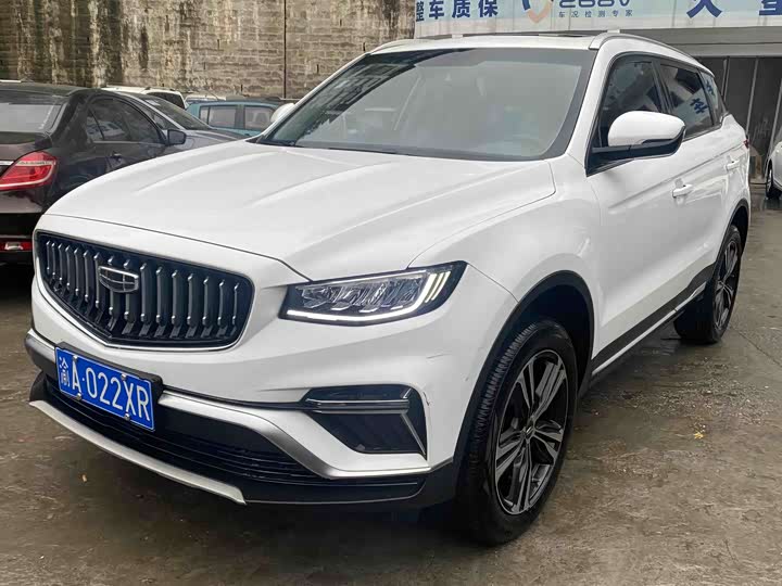 Фото 1 - Geely Atlas