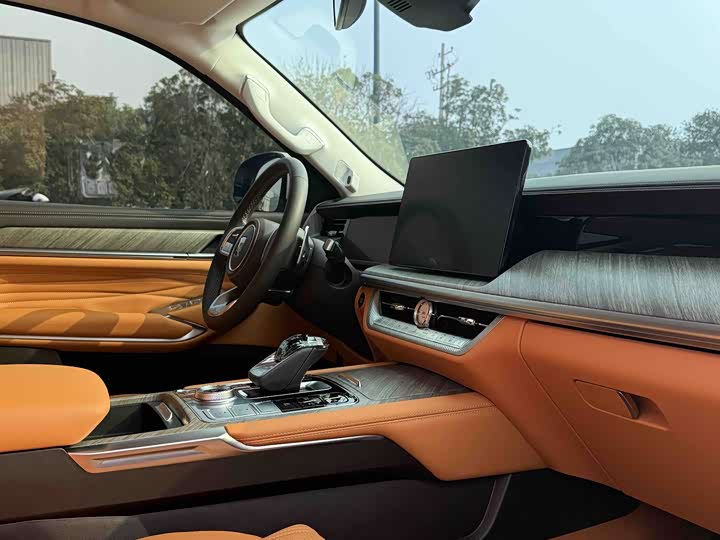 Фото 8 - Tank 500