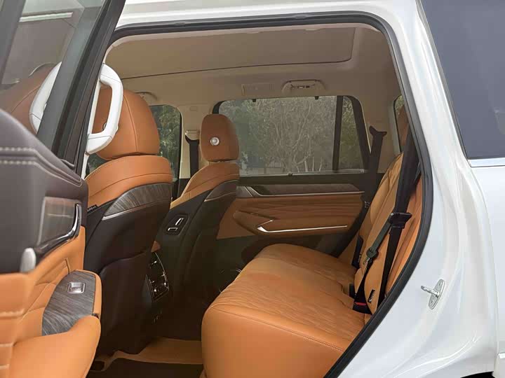 Фото 9 - Tank 500