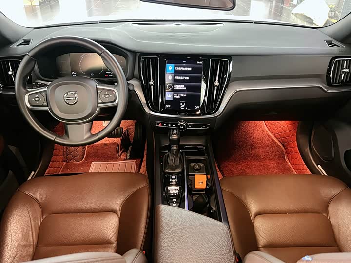 Фото 6 - Volvo S60