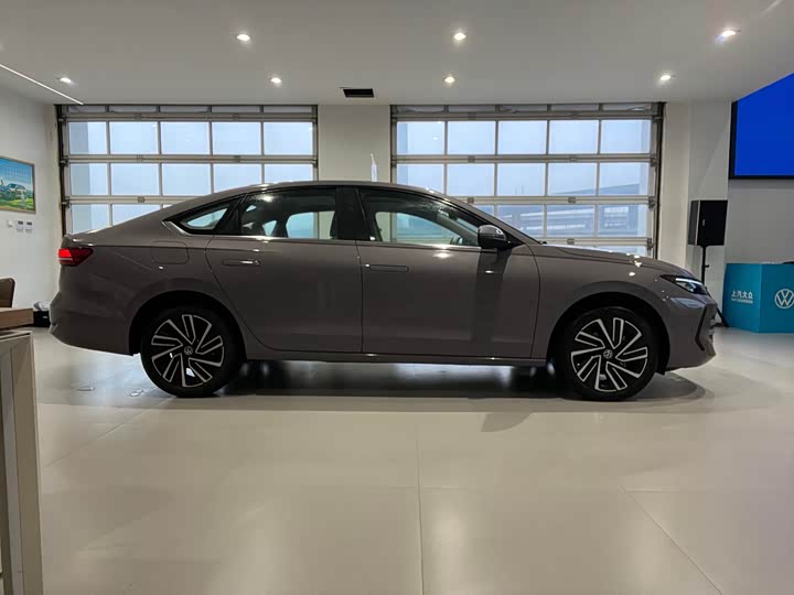 Photo 6 - Volkswagen Lavida