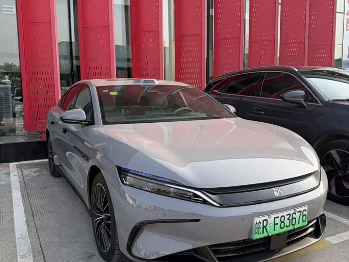 Фото 3 - BYD Han