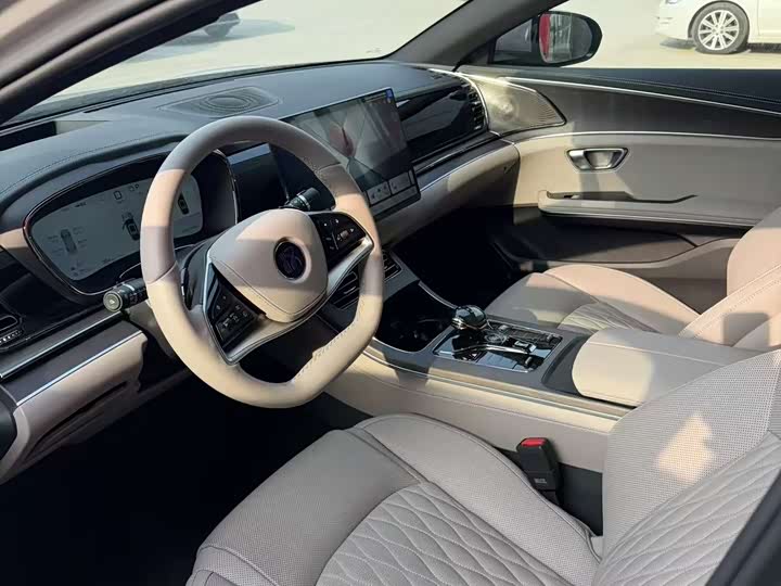 Фото 5 - BYD Han