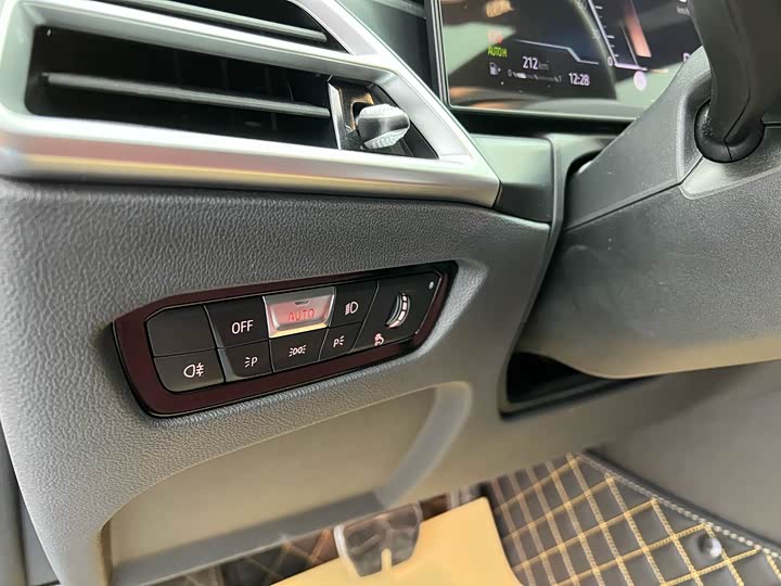 Photo 7 - BMW 4 Series