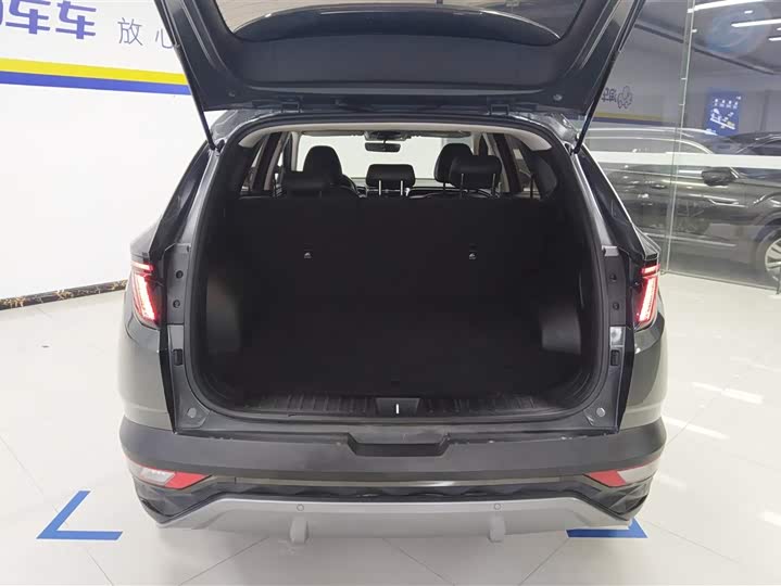 Фото 4 - Hyundai Tucson L