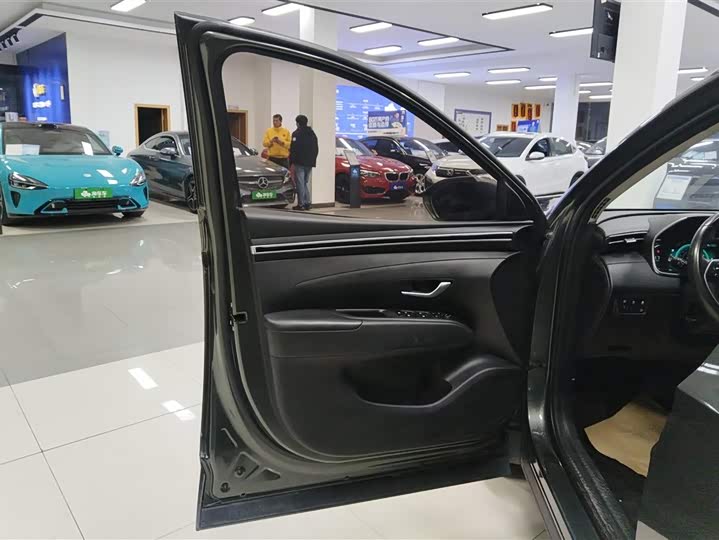 Фото 7 - Hyundai Tucson L