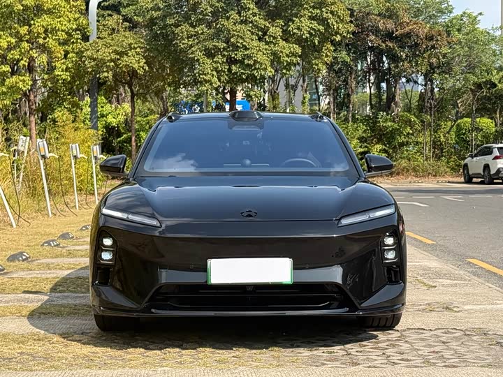 Фото 2 - Nio ET5T