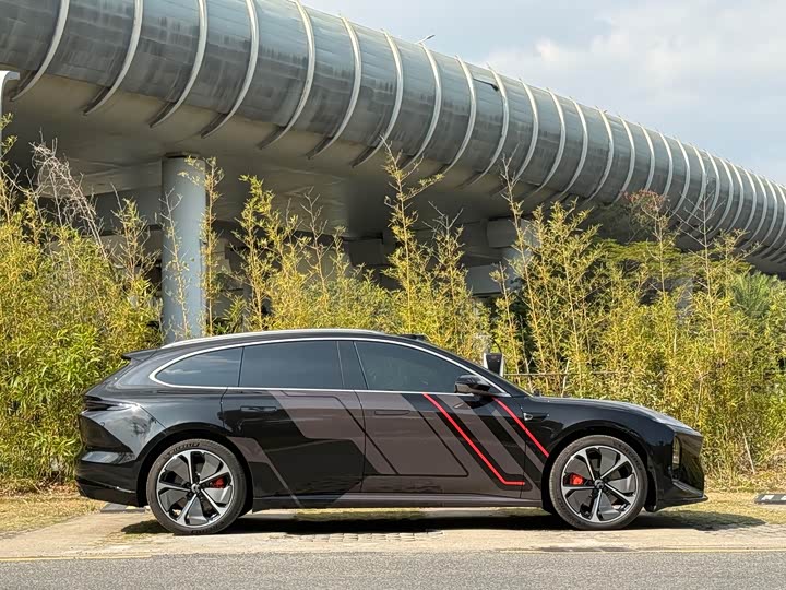 Фото 6 - Nio ET5T