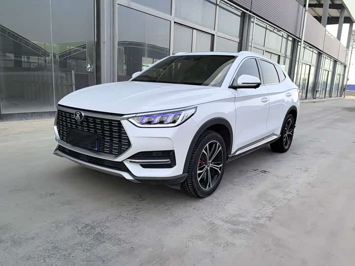 Фото 1 - BYD Song Plus