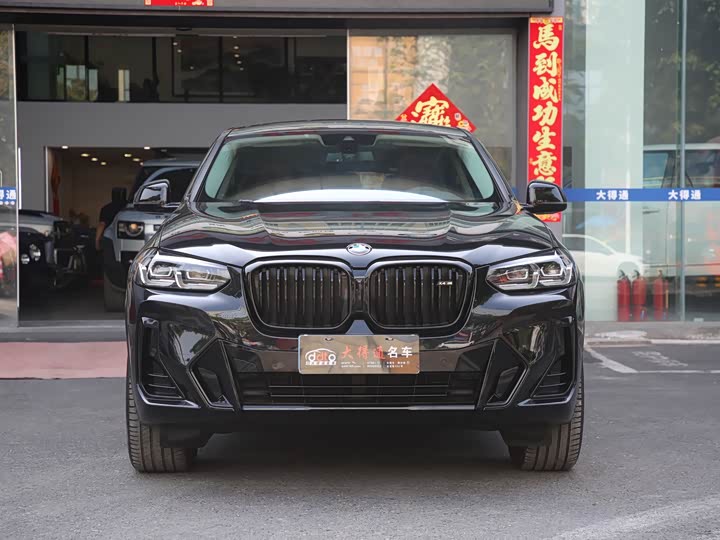 Photo 2 - BMW X4