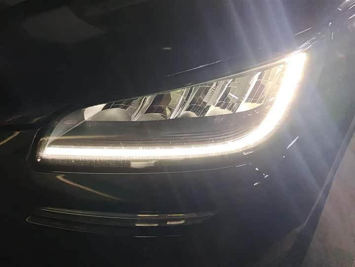 Фото 5 - Lincoln Corsair