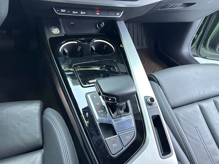 Фото 9 - Audi A5