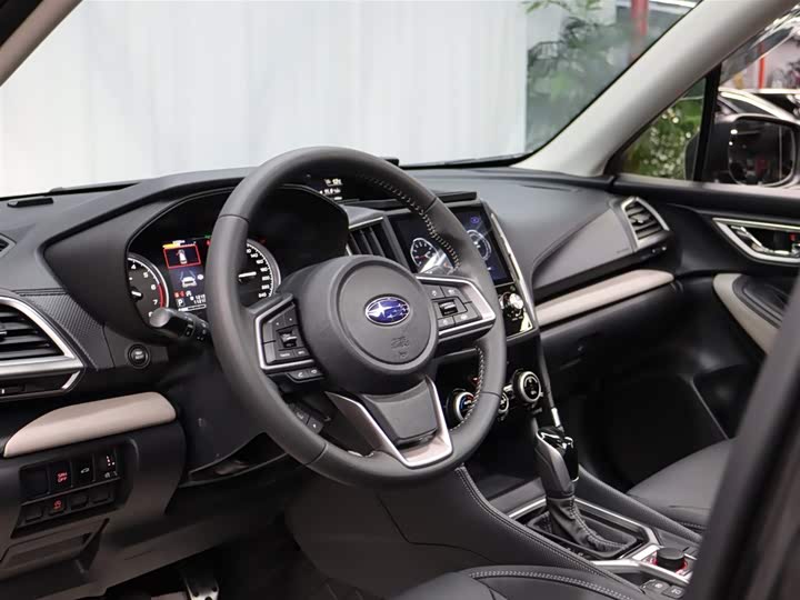 Фото 8 - Subaru Forester