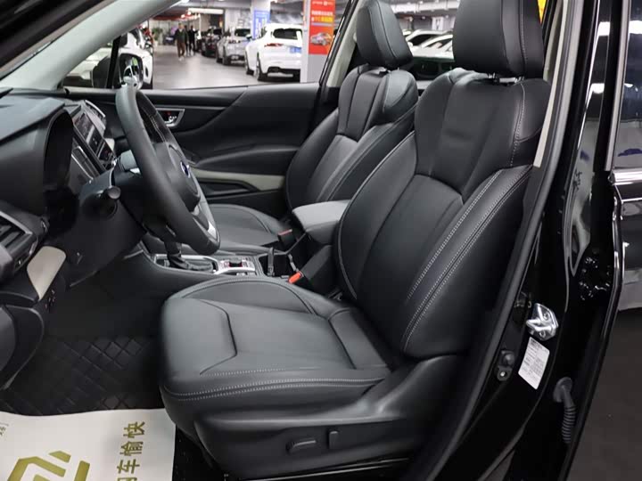 Фото 9 - Subaru Forester