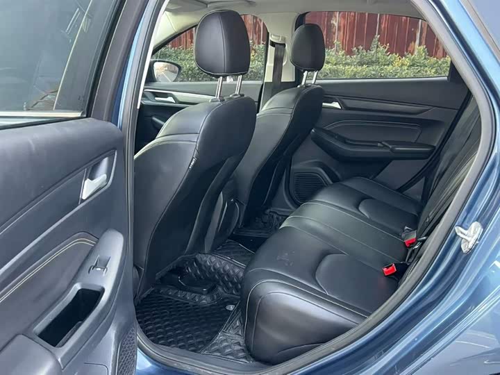 Фото 7 - Ford Escort