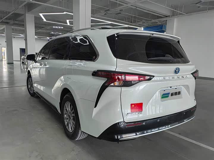 Toyota Sienna 2021 2021款 2.5L混动 豪华版