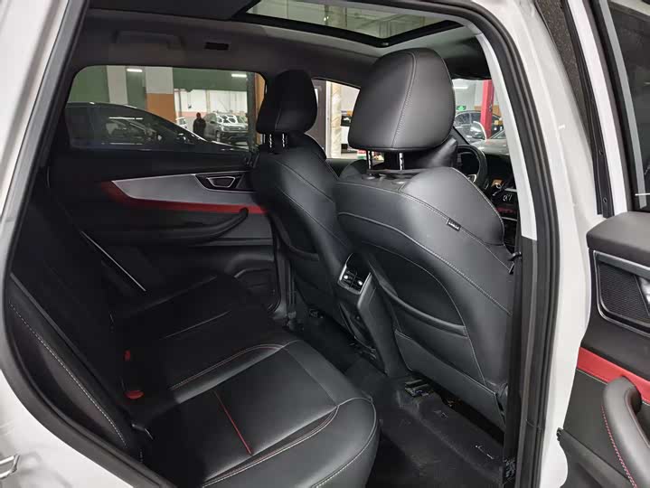 Фото 7 - Chery Tiggo 7