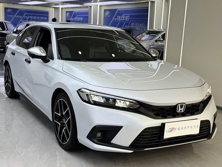 Фото 3 - Honda Civic