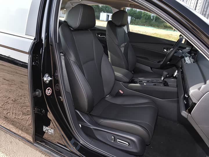 Фото 7 - Honda Accord