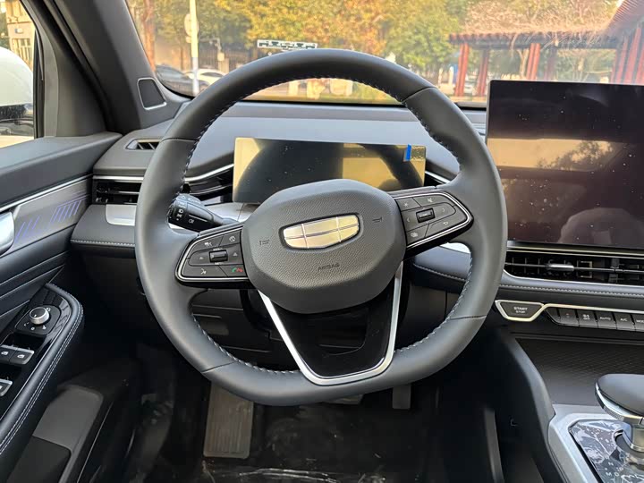 Фото 9 - Geely Preface