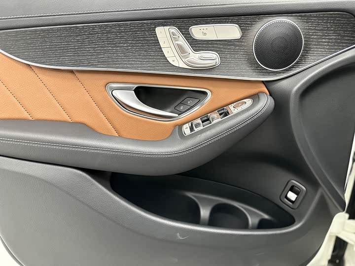 Фото 7 - Mercedes-Benz GLC-Class Coupe