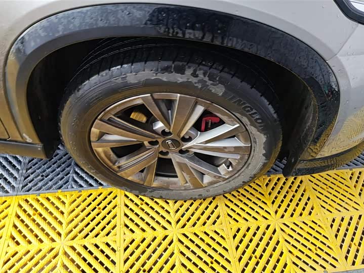 Фото 6 - Bestune B70S