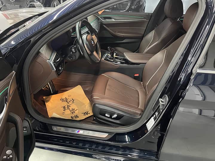 Фото 5 - BMW 5 Series