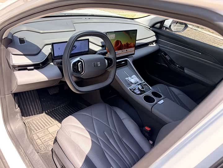 Photo 6 - Geely Galaxy L6