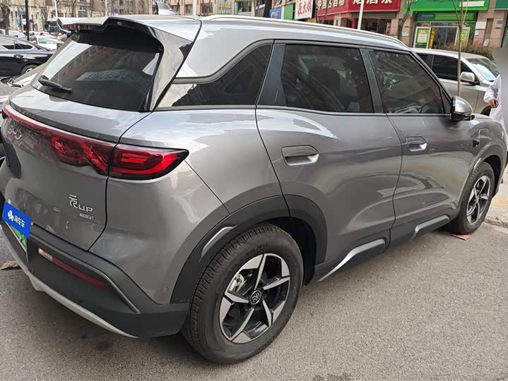 Фото 3 - BYD Yuan Up