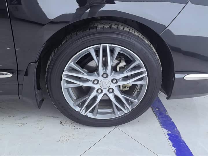 Photo 6 - Honda Elysion