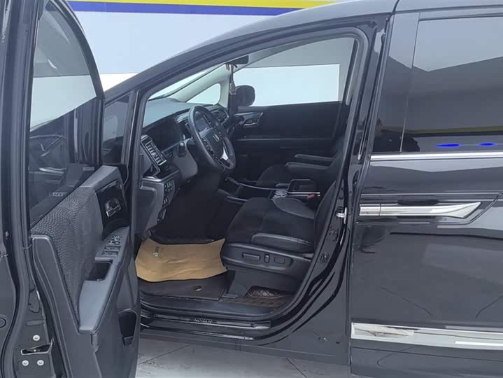 Photo 9 - Honda Elysion