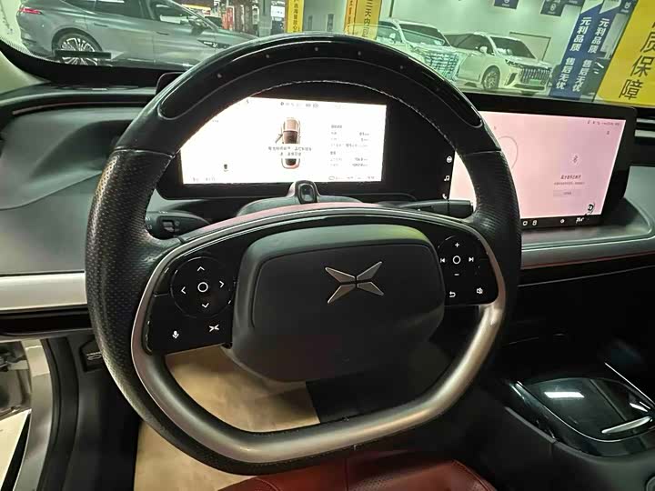 Фото 4 - XPeng P7