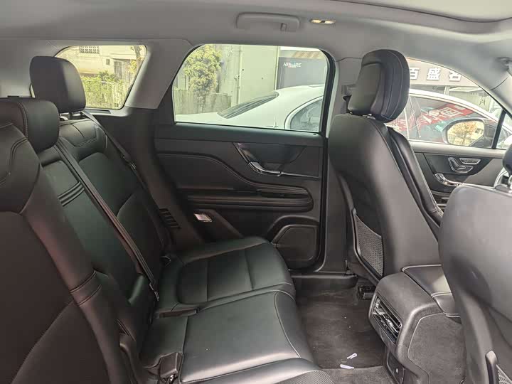 Фото 5 - Lincoln Corsair