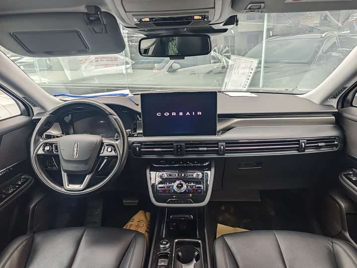 Фото 6 - Lincoln Corsair