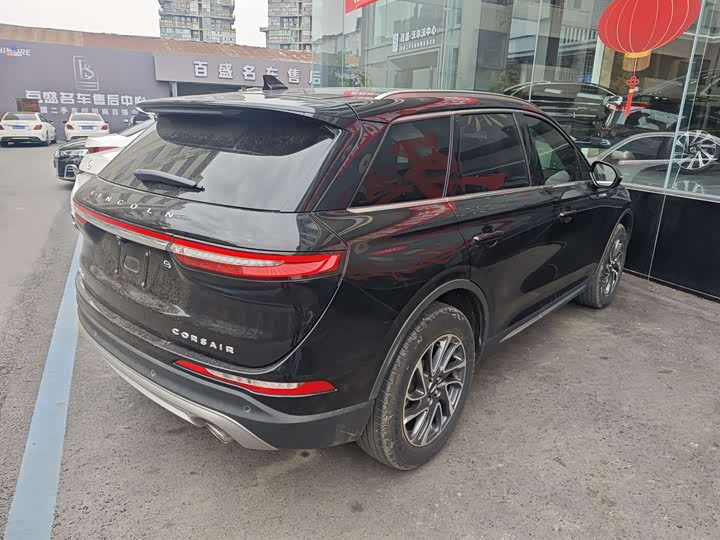 Фото 8 - Lincoln Corsair